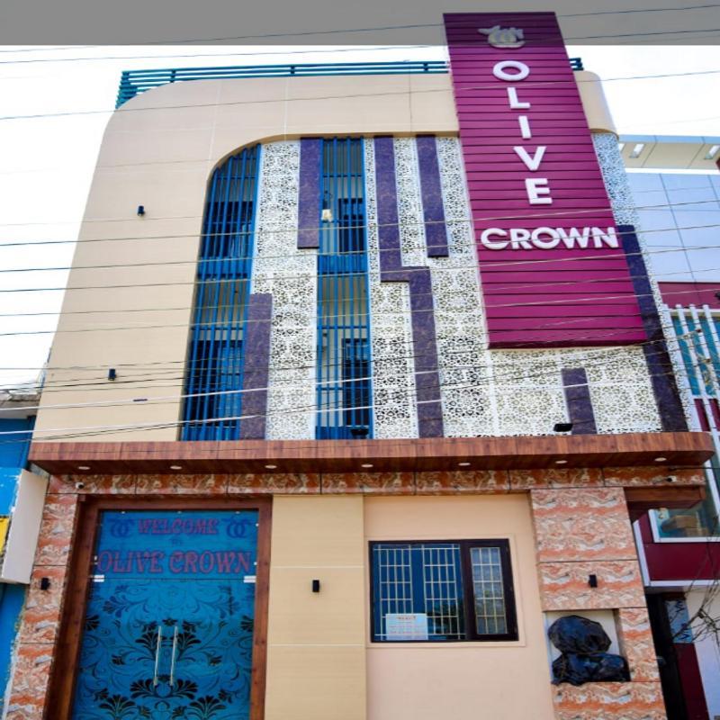 Hotel Olive Crown ลัคเนา ภายนอก รูปภาพ